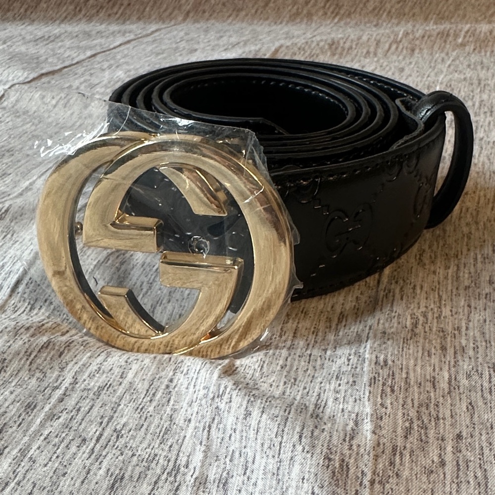 New Fashion Inspired Item (BELTS)